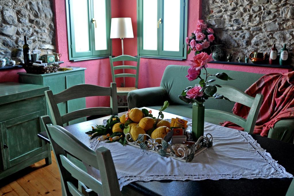 Ca Dei Conti Villa San Bartolomeo Al Mare Rum bild